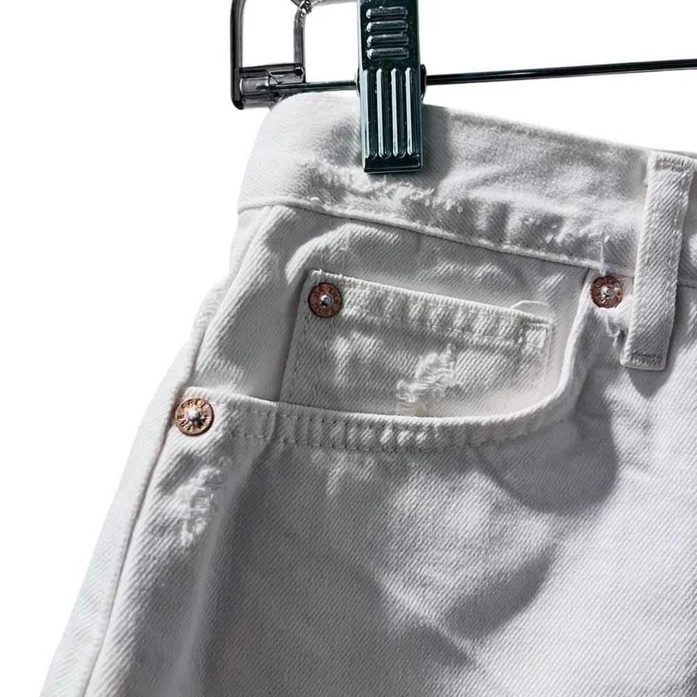 Free People NWT Lasso Shorts Size 26 Raw Hem Distressed White High Rise Casual